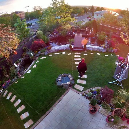 Schoene, Geraeumige Souterrain Mit Japangarten, Kostenlos Parkplatz Apartament Koblencja
